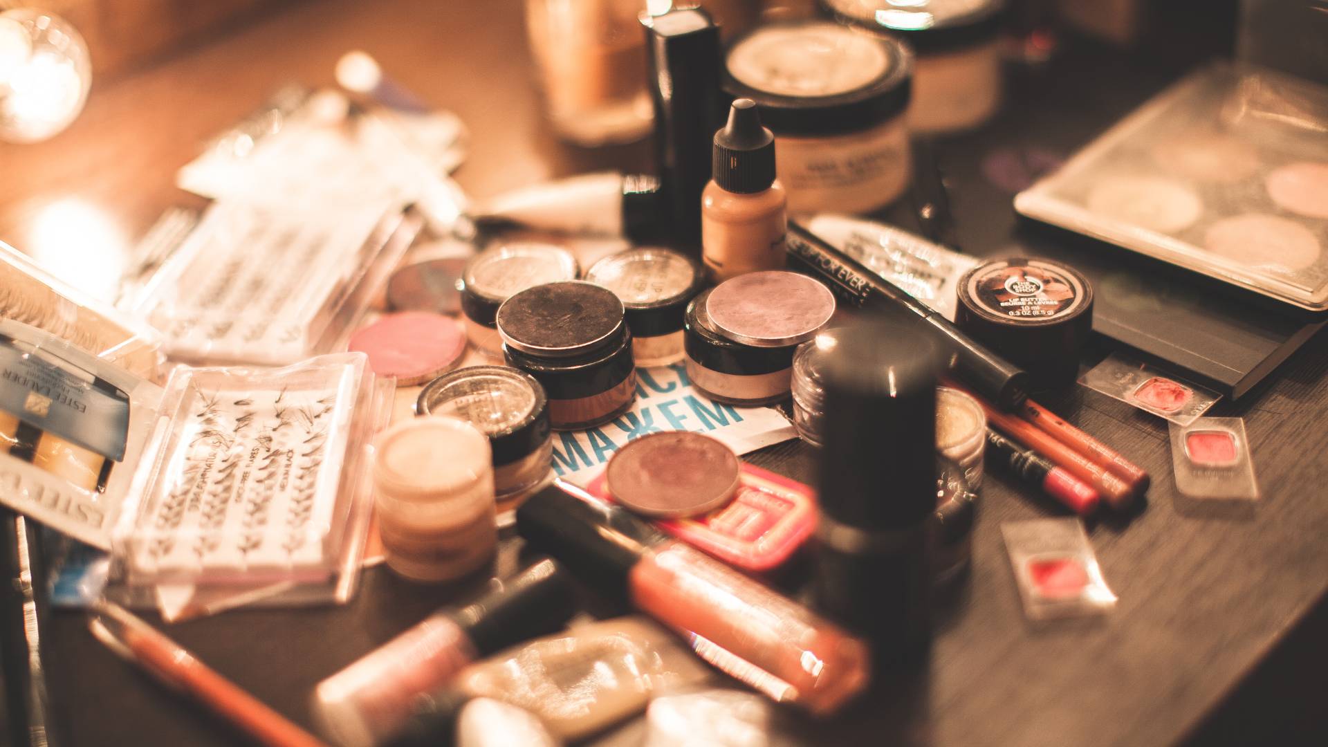 Beyond the Buzzwords: A Simple Guide to Reading Cosmetic Labels